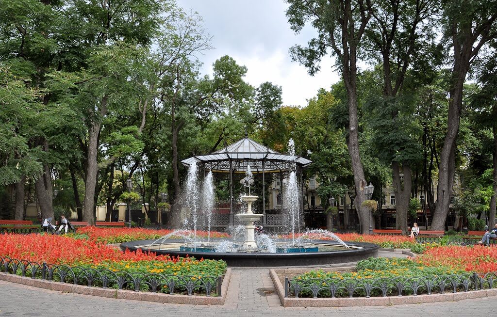Городского сад в Одессе Дерибасовская